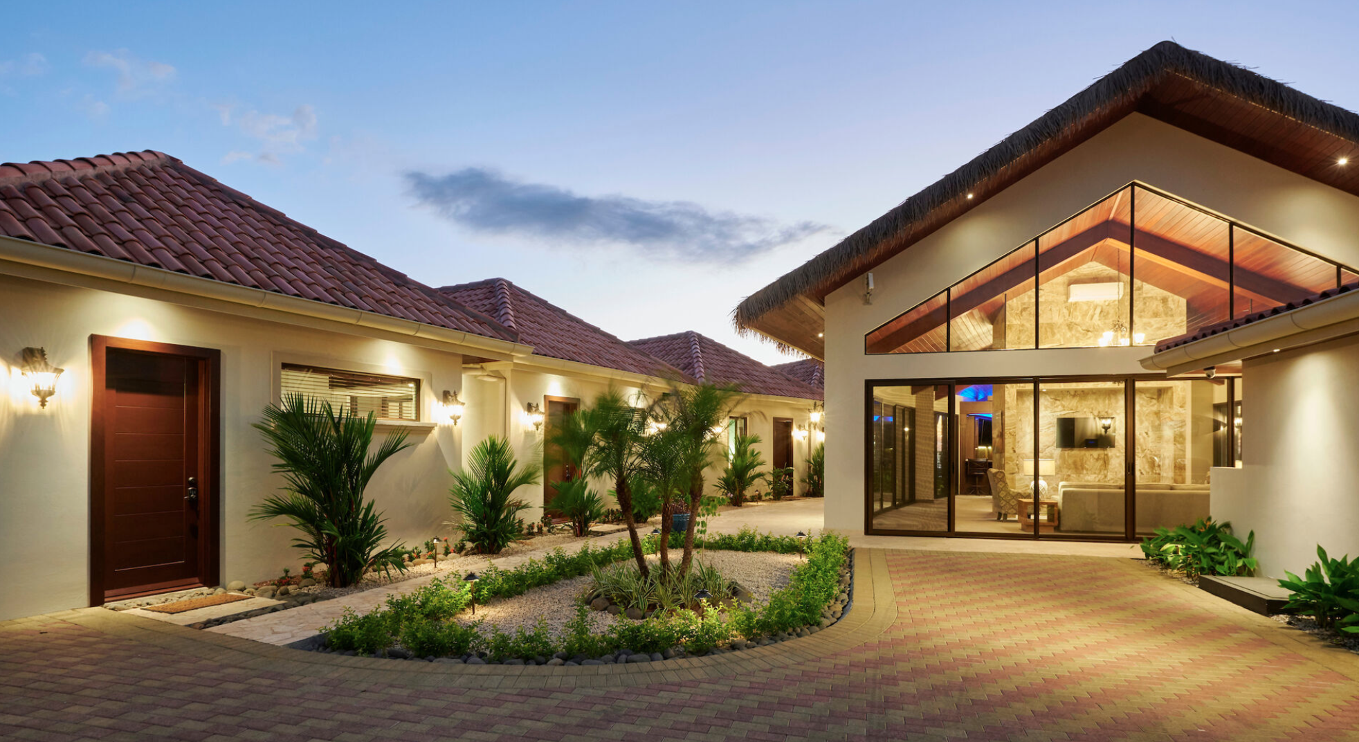 Sol Villa - Image 33